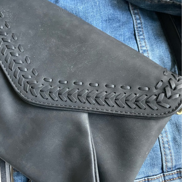 Black crossbody bag - Picture 3 of 9